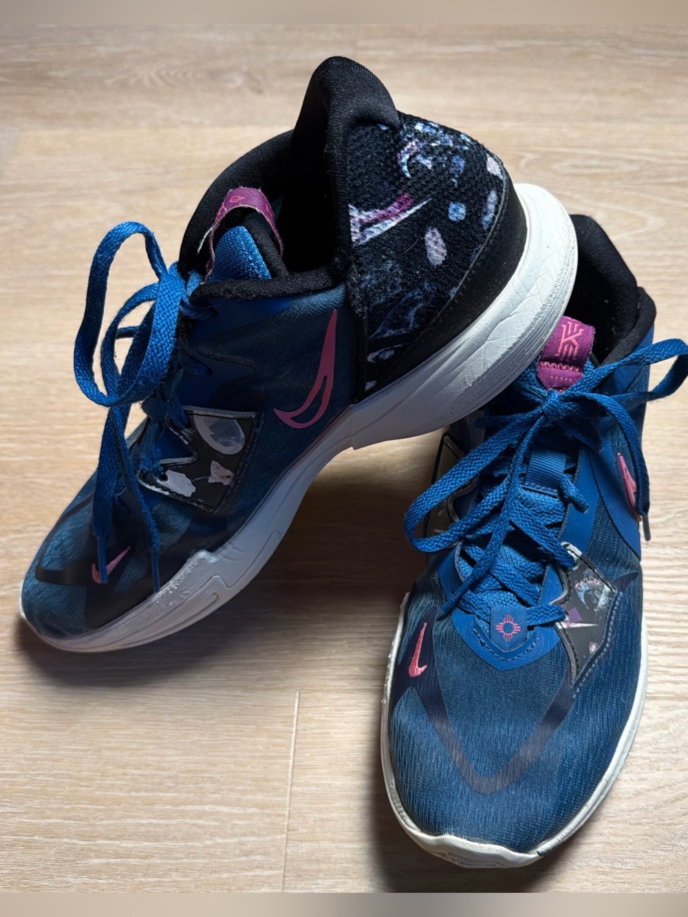 Nike Kyrie Low 5 'Precious Stones' Dark Marina Blue Basketball Shoes Men’s 11